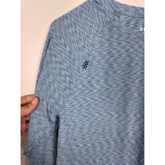 Rhône Long Sleeve Blue Shirt Athletic Workout Size Small Stretch - Picture 3 of 8